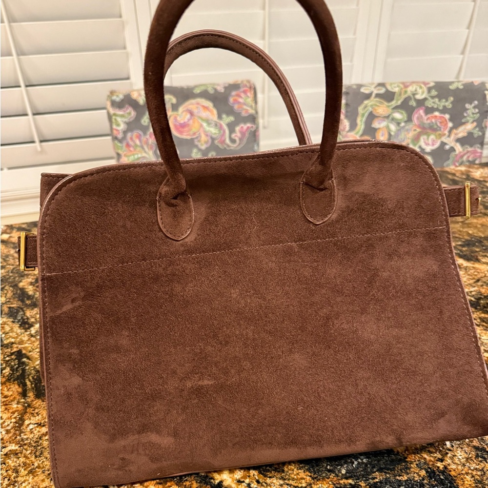 Brown tote